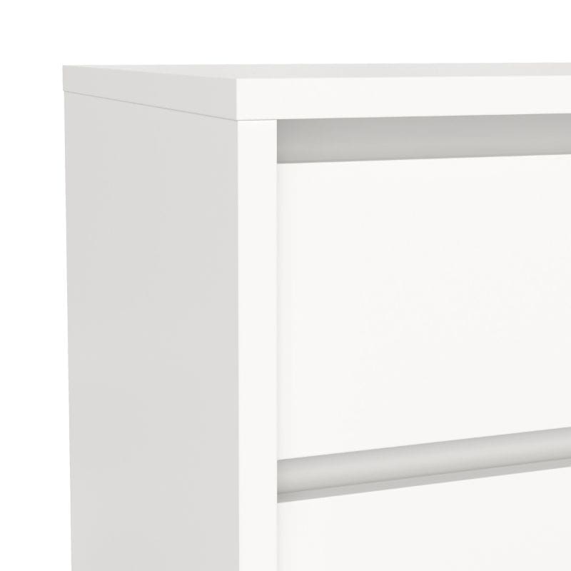White nightstand with 2 drawers