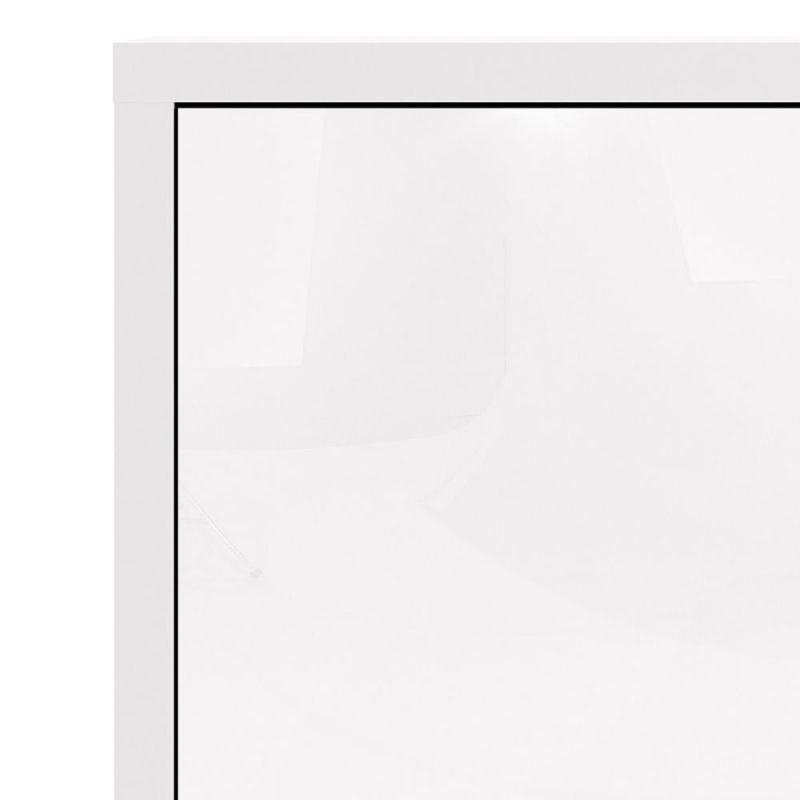 White frame with a white background
